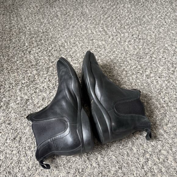 Clarks Chelsea Ankle Boots Black Leather Mens Size 9 M Comfort Shoe Casual main image 8